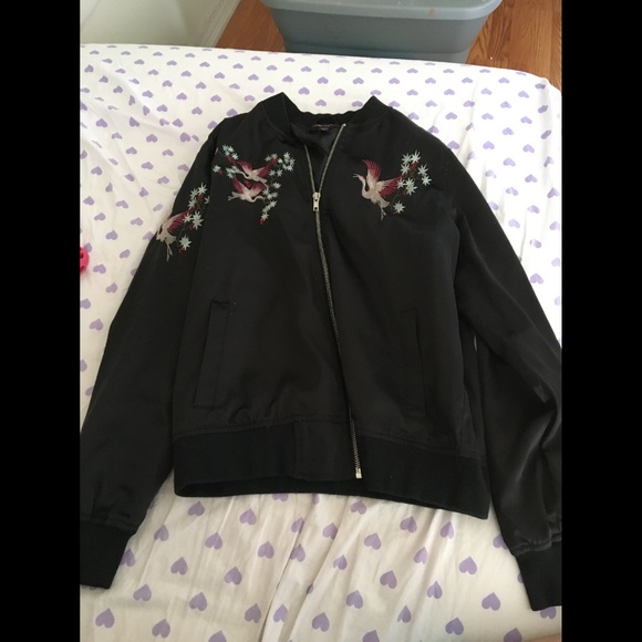 Black zip up jacket - Picture 1 of 4